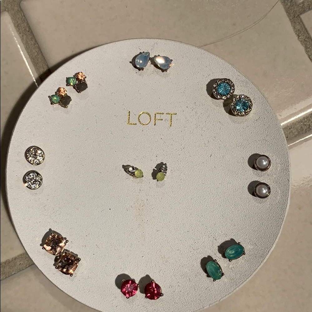 Loft earring set